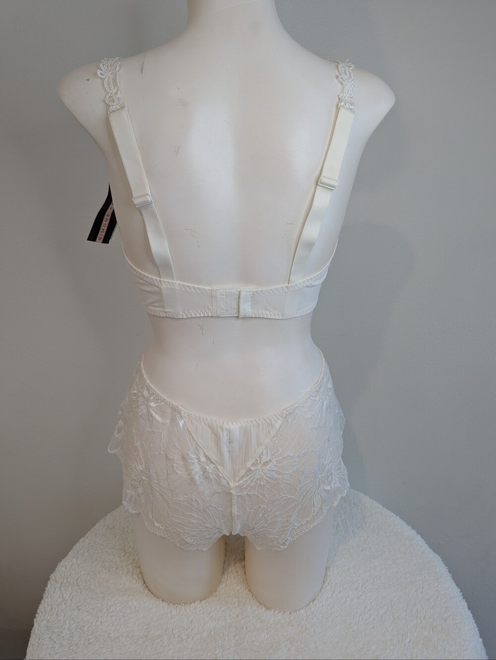 Simone Perele Bagatelle Ivory Lace Bra & Boyshort Set 36E / L NWT - Picture 9 of 12